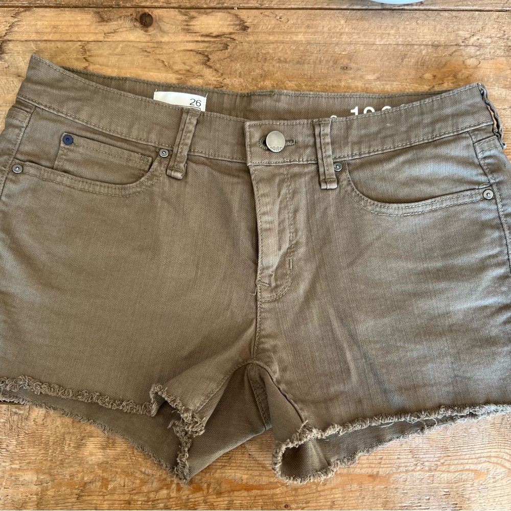 Gap 1969 Summer Cut Off Shorts